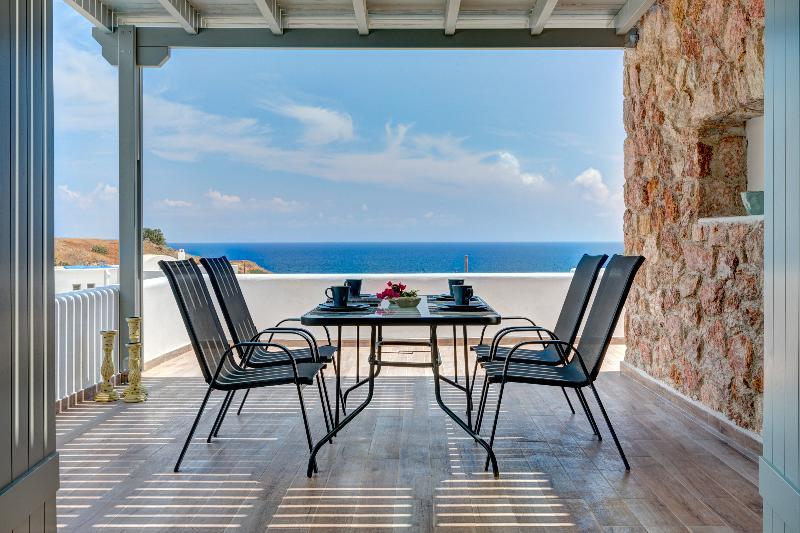 Desiterra Resort Suites & Villas คาร์เทราดอส ภายนอก รูปภาพ
