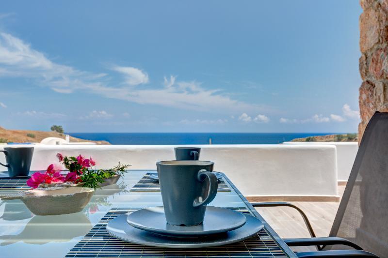 Desiterra Resort Suites & Villas คาร์เทราดอส ภายนอก รูปภาพ