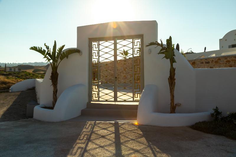 Desiterra Resort Suites & Villas คาร์เทราดอส ภายนอก รูปภาพ